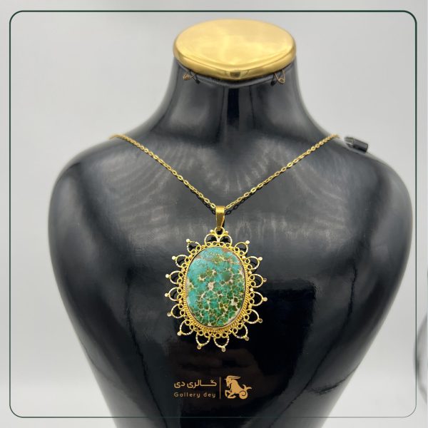 سنگ با قاب طلا مدل خورشیدی.